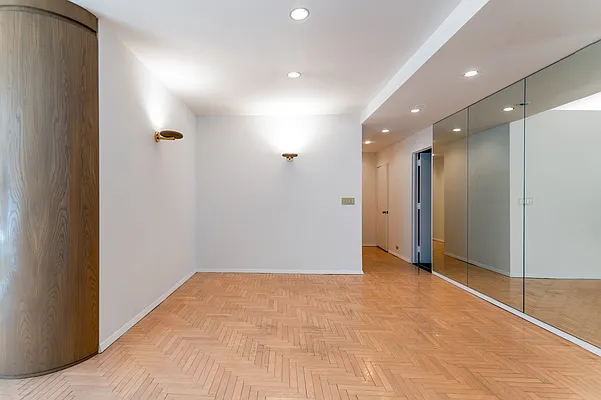 Sold by Compass | media 7