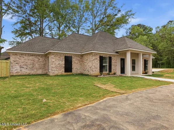 135 Shiloh Parkway Dr, Brandon, MS 39042