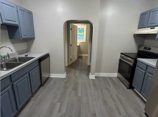 3 Pleasant St APT 1, Goffstown, NH 03045