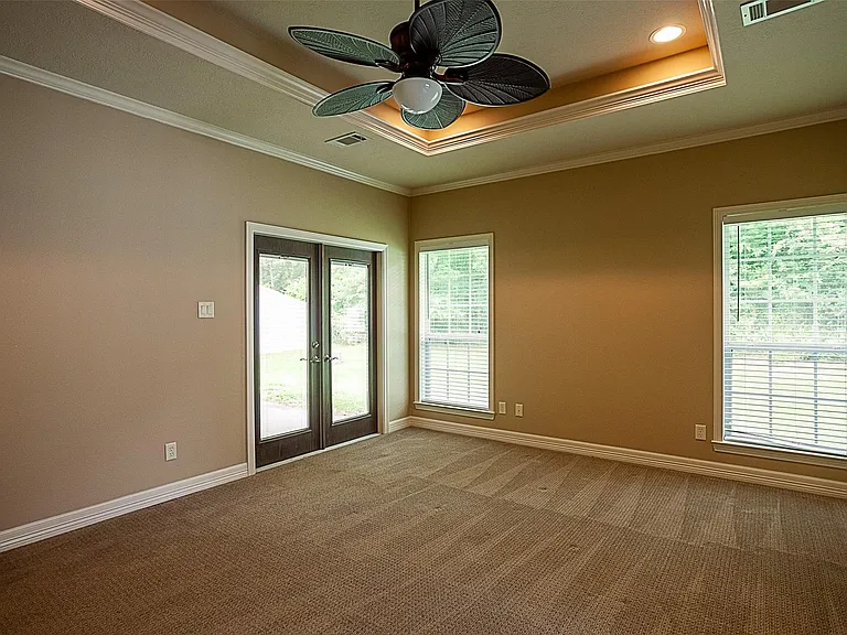 289 Broadmoor Dr — Photo 25