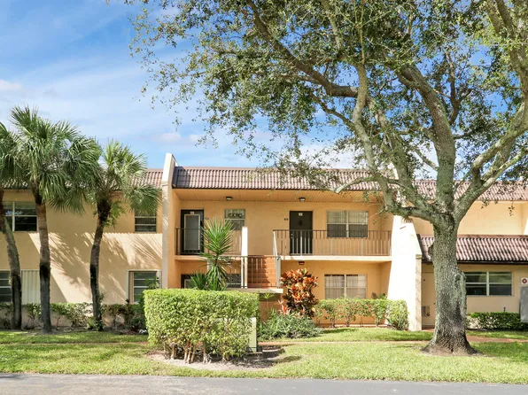 120 Lake Constance Drive, West Palm Beach, FL 33411