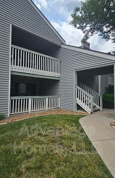 8793 W 106th Ter — Photo 19