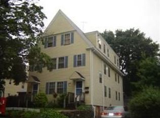 10 Salford St, Worcester, MA 01604