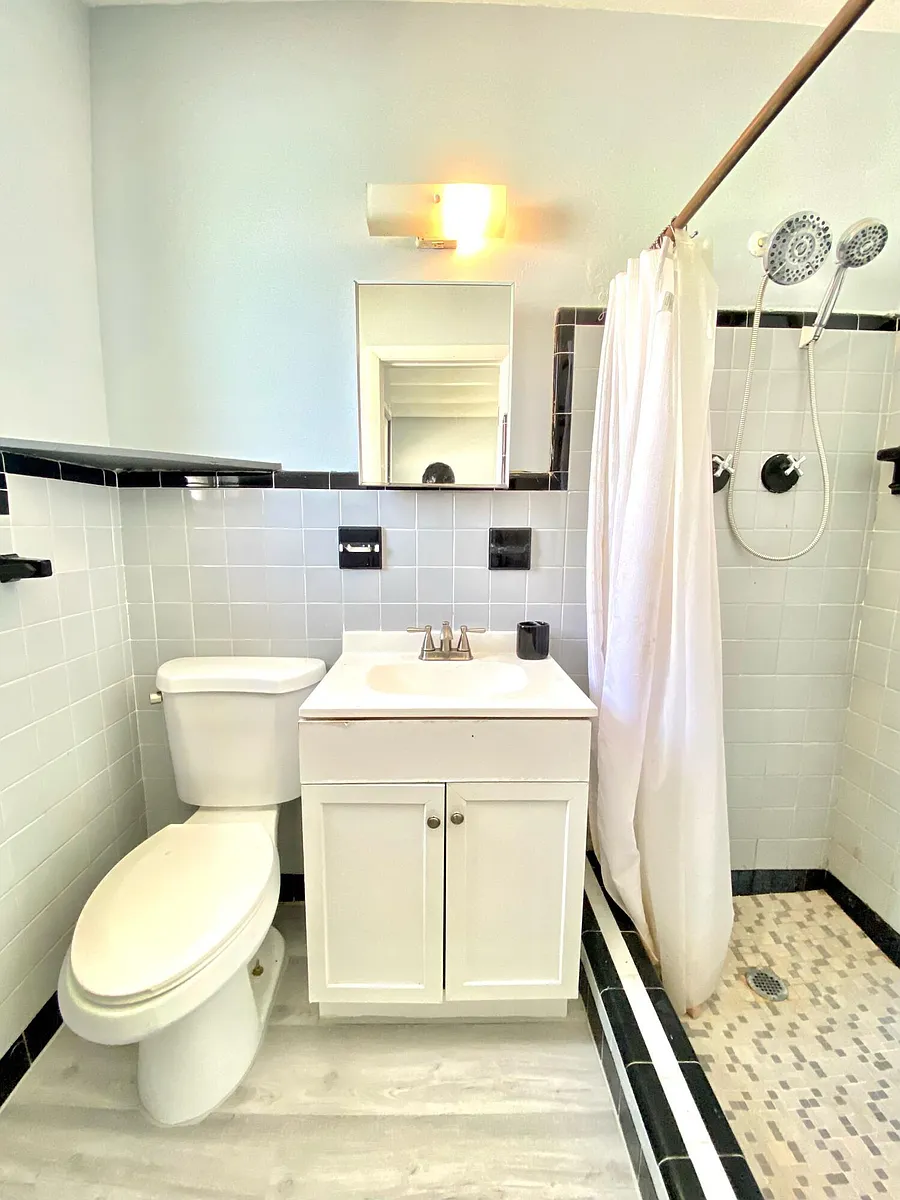 Building Photo - 527 48th St #2