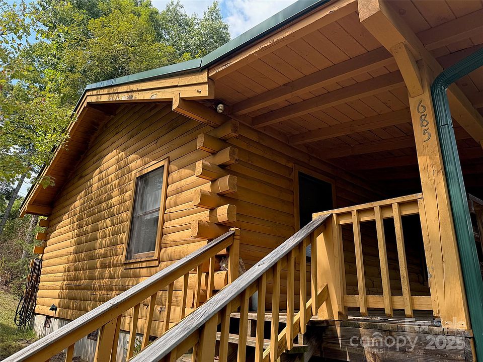 1st image of 685 Possum Holler