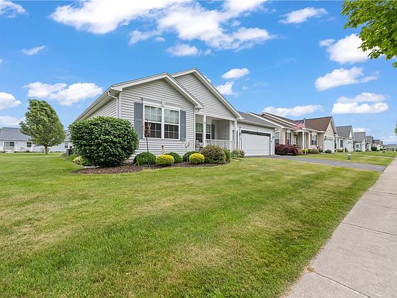 2nd image of 11 Shirleen Dr