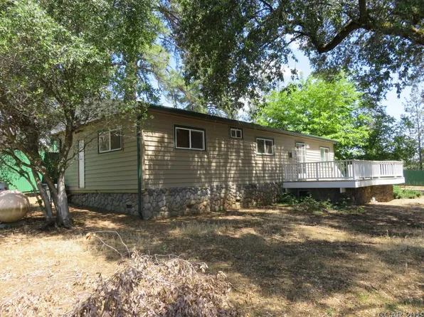 9900 Whiskey Slide Rd, Mountain Ranch, CA 95246