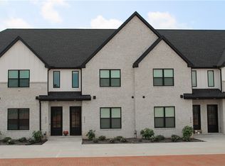 3054 W Berkeley Ave, Rogers, AR 72758