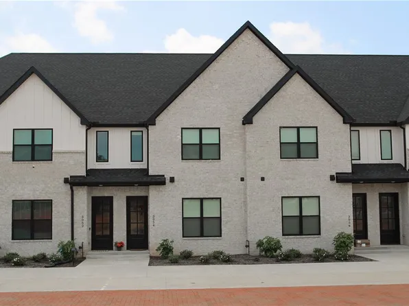 3054 W Berkeley Ave, Rogers, AR 72758