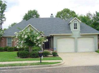 77 Autumn Hill Dr, Jackson, MS 39211