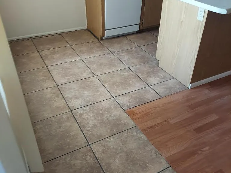 921 E Dunlap Ave — Photo 3