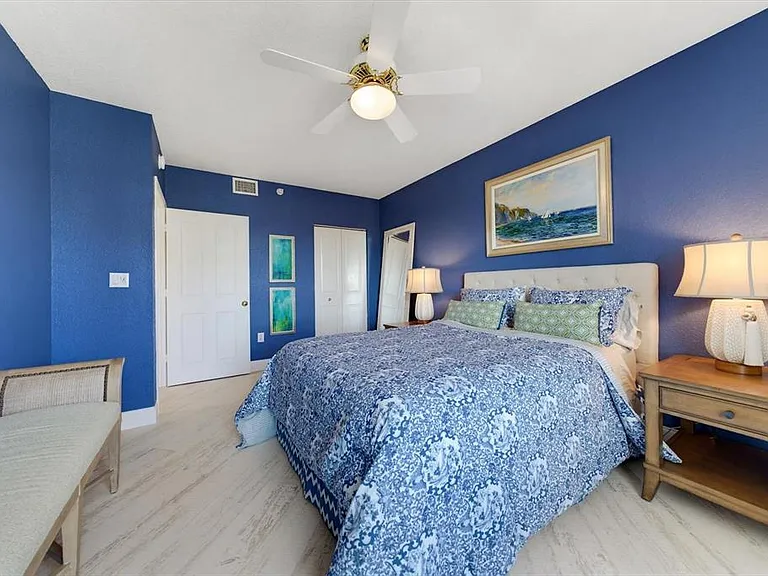 1170 Gulf Blvd #404 — Photo 30