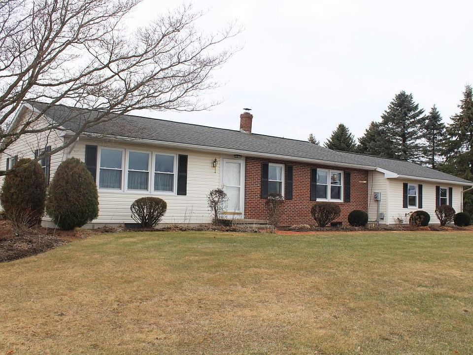 1st image of 62 Carone Dr