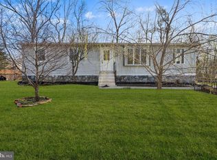 916 Willow Ln, Williamstown, NJ 08094