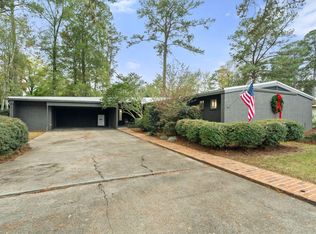 1212 Meadowood Rd, Columbia, MS 39429