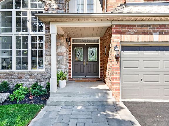 2nd image of 2203 Turnberry Rd