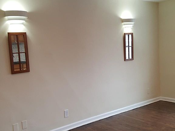 2nd image of 35 Highland Ave Unit 3