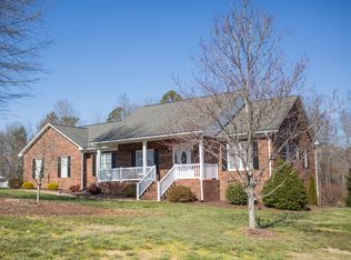 102 Comanche Dr, Shelby, NC 28152