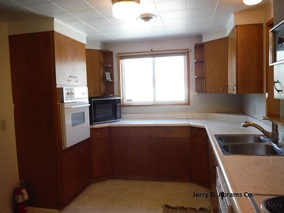 5th image of 1306 Cottonwood Dr