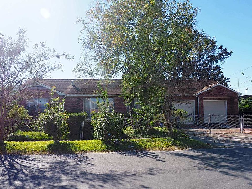1st image of 6209 Field St
