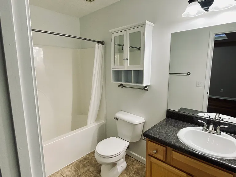 8012 Old Springfield Pike — Photo 13