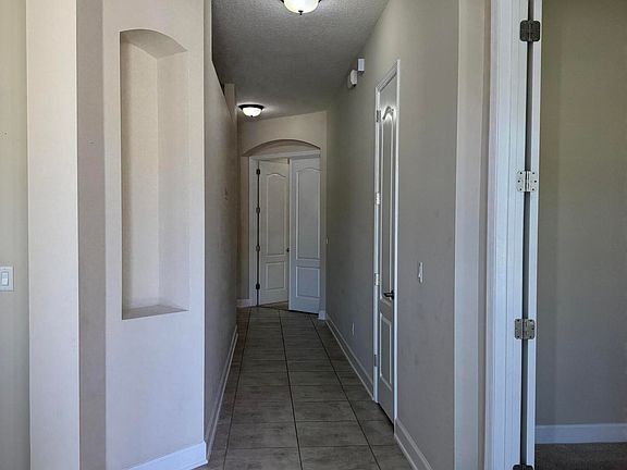 5th image of 236 SPRING CREEK Way