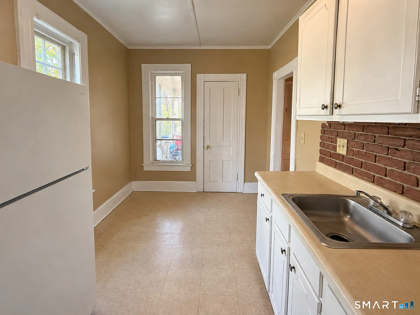 1 bed, 1.0 bath, 900 sqft, $1,400 — Photo 2