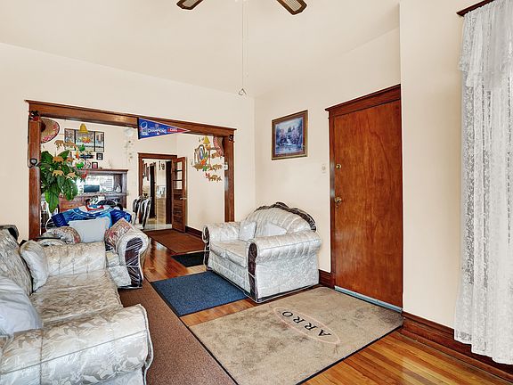 5th image of 5412 S Richmond St