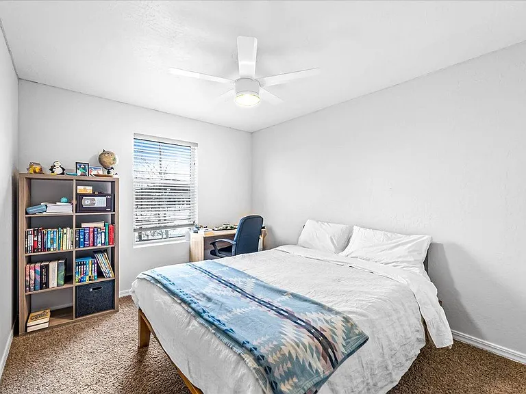 1275 Foxcrest Ct — Photo 15