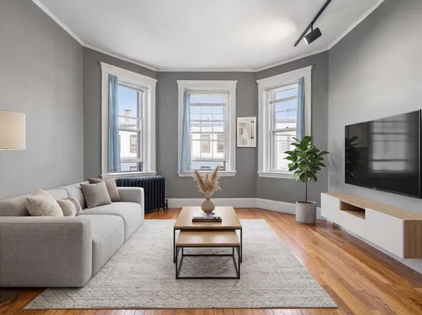 1572 Commonwealth Ave APT 8, Brighton, MA 02135