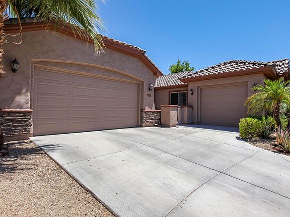 3rd image of 2024 E Canyon Pl