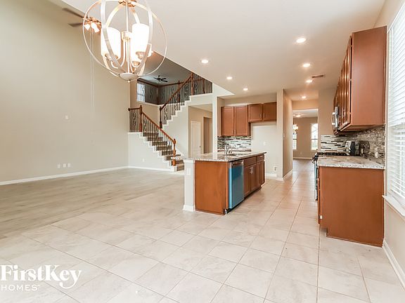 5th image of 1726 Clifton Hills Ln