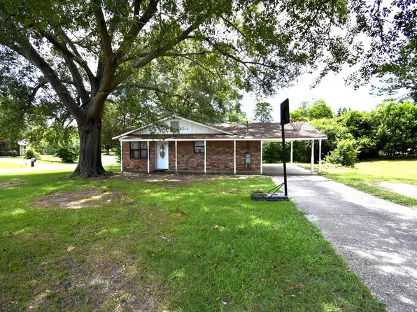 24 Florida Dr, Phenix City, AL 36869