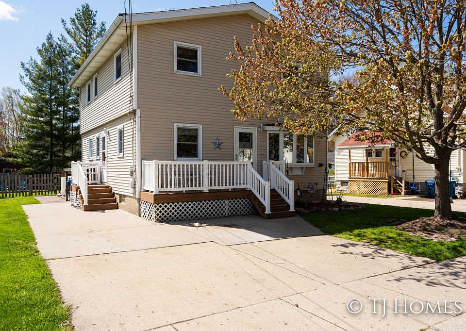 1st image of 45 River St