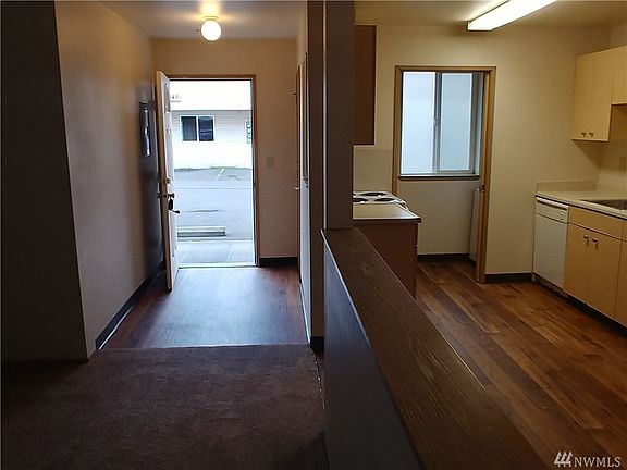 2nd image of 8819 Pacific Ave