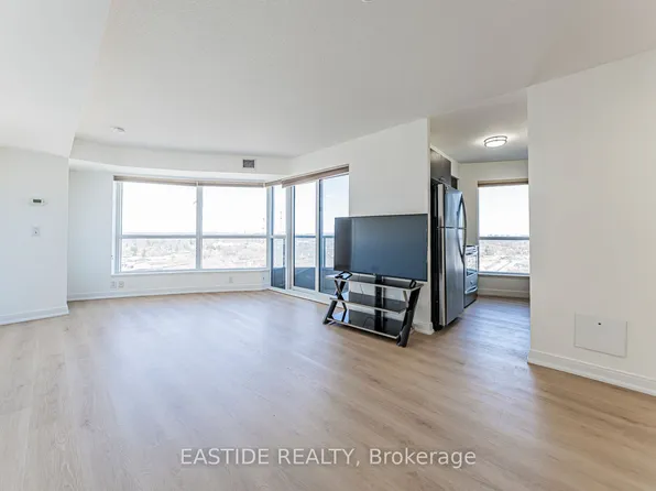 151 Village Green Sq #1508, Toronto, ON M1S 0K5