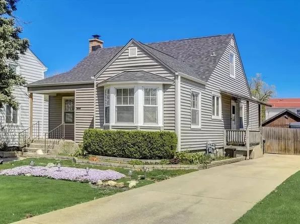 2325 S 11th Ave, Broadview, IL 60155