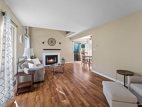 5th image of 3S136 Timber Dr