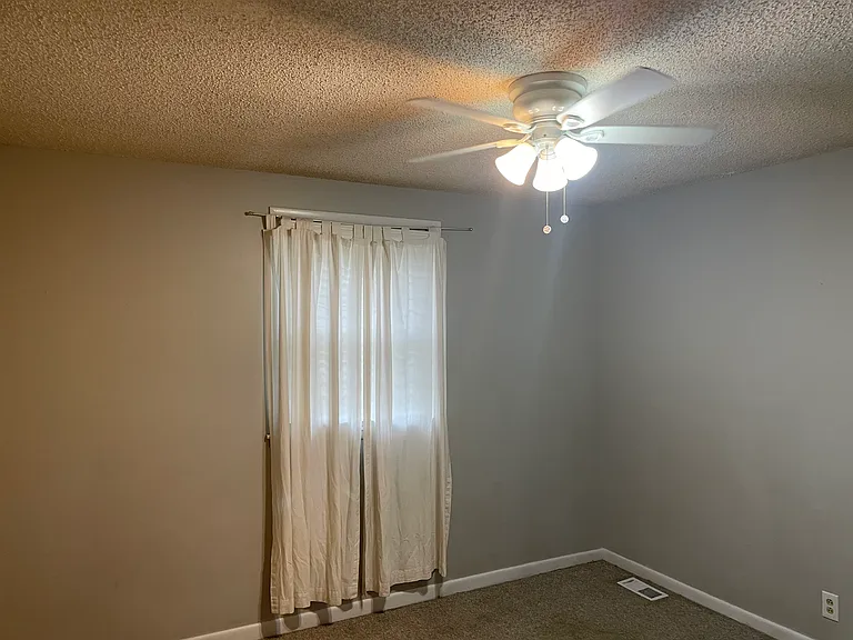 2817 Galesburg Dr — Photo 27