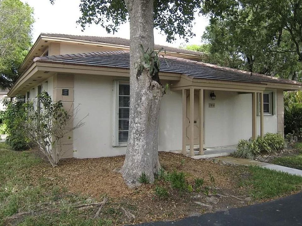 1st image of 7931 Camino Cir