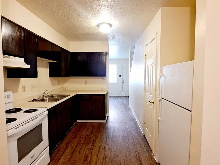 232 63rd Street — Photo 3
