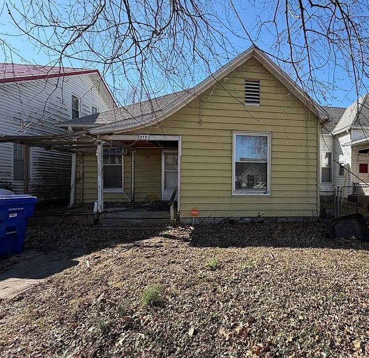 1st image of 216 S Prospect Ave