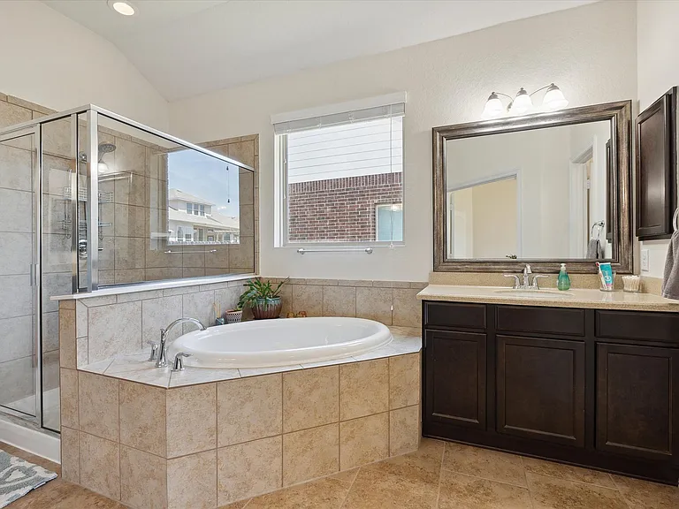 1614 Sun Canyon Blvd — Photo 36