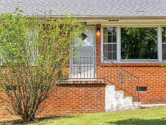 4th image of 3520 Princeton Rd