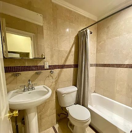 5th image of 329 Lexington Ave APT 4