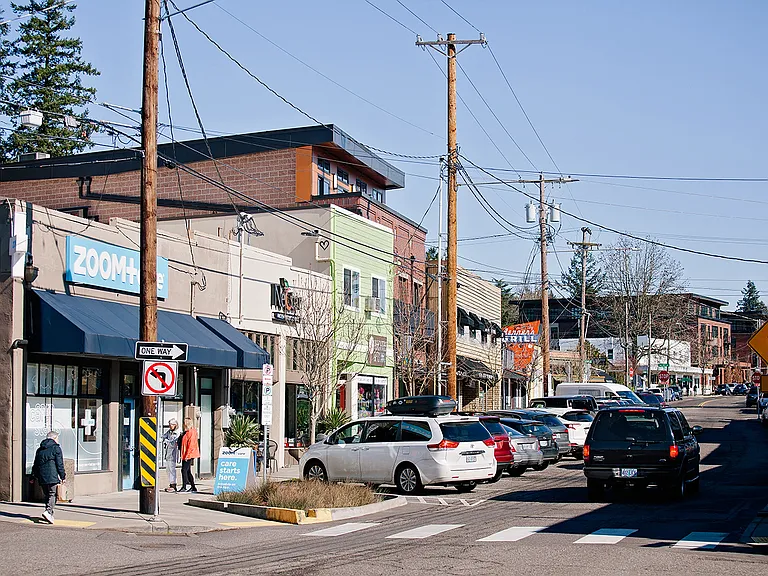 Multnomah Village Apartments — Photo 32