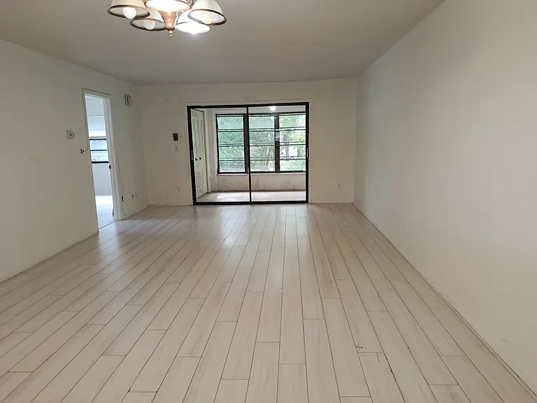 3034 Eastland Blvd #D201 — Photo 2