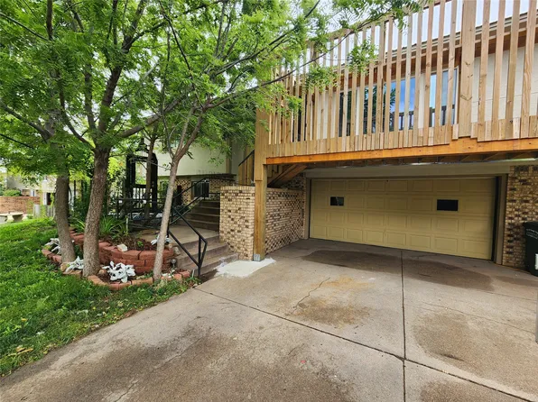 1505 N 13th Ave, Dodge City, KS 67801