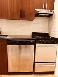 Rented by Metropolis Real Estate of Manhattan