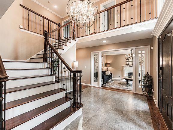 2nd image of 4305 Royal Fox Dr